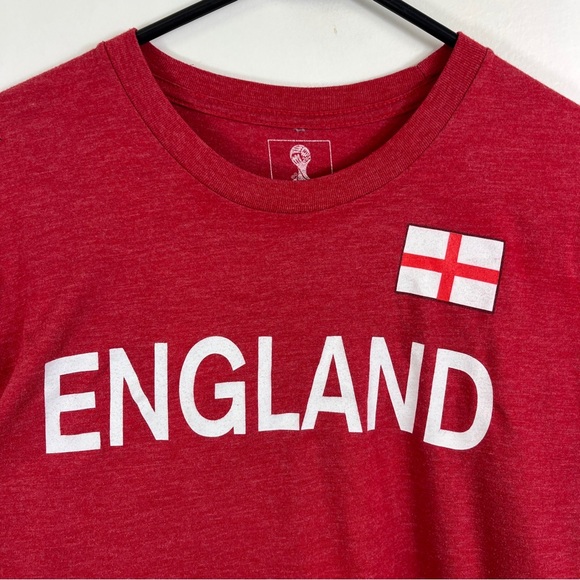 ENGLAND FOOTBALL T-Shirt Adult M Red Soccer 2014 FIFA World Cup Brazil - Picture 3 of 9